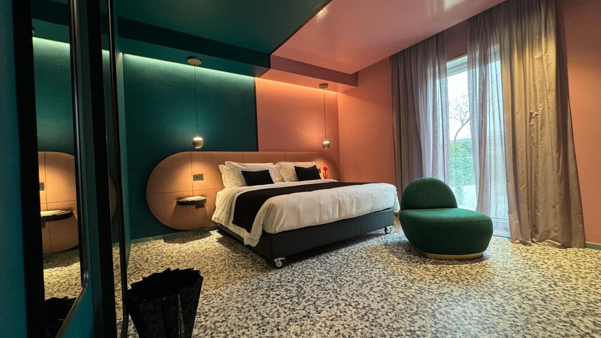 Nola Boutique Hotel Nbh ภายนอก รูปภาพ